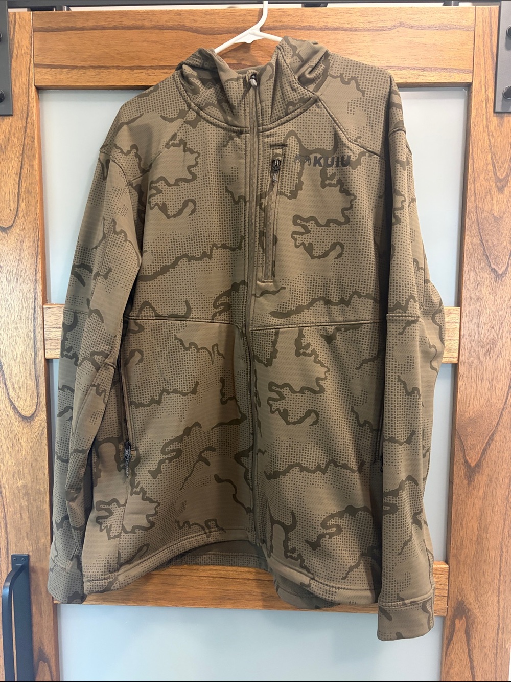 KUIU Olive Tonal Camo Lightweight Hooded  Fleece Jacket